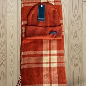 Orange Cherokee scarf and beanie set.